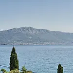 Petra's Place - Sea View *