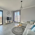 Petra's Place - Sea View דירה