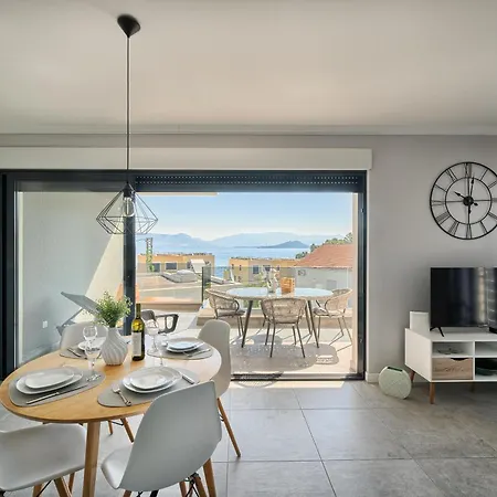 Petra's Place - Sea View דירה *