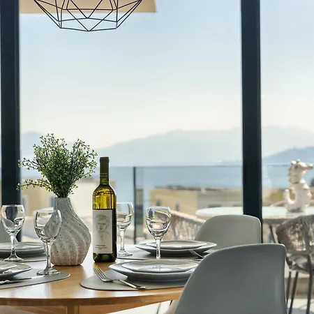 Petra's Place - Sea View